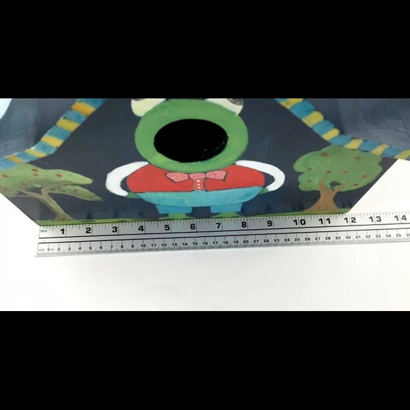 Artist Barbara Olsen Hand-painted bird house - Picture 12 of 12